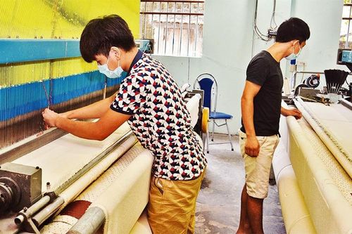 Nghề dệt làng Phùng Xá