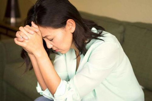 Tha thứ cho chồng ngoại tình nhưng lòng như vạn mũi kim đâm