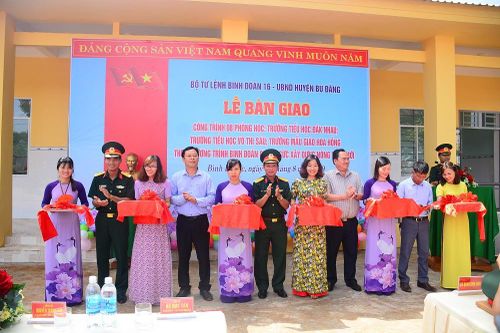 Trao 8 phòng học trước năm học mới tại huyện Bù Đăng, Bình Phước