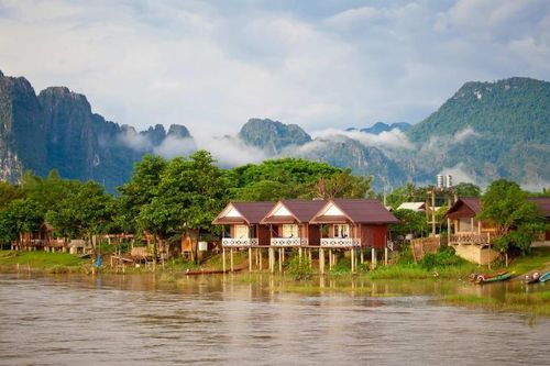 Du lịch Lào, tìm lại cảm giác thanh tịnh chốn tâm linh và làng quê