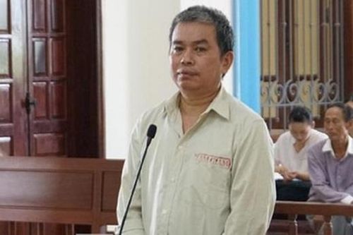 Bị cáo giết mẹ vì nợ vàng lĩnh án tử hình
