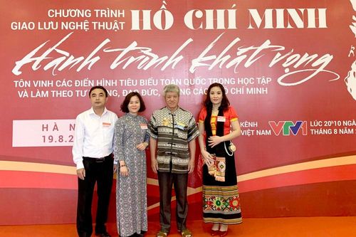 Nghệ An có 1/12 cá nhân điển hình toàn quốc trong 'làm theo Bác' năm 2019 được tôn vinh ở Hà Nội