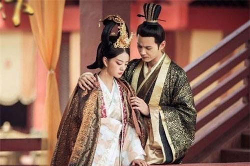 Vị vua si tình và thảm án chấn động giết 3.000 cung nữ
