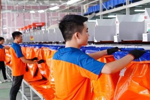 GHN Express khai trương hệ thống phân loại hàng tự động công suất 30.000 đơn/giờ