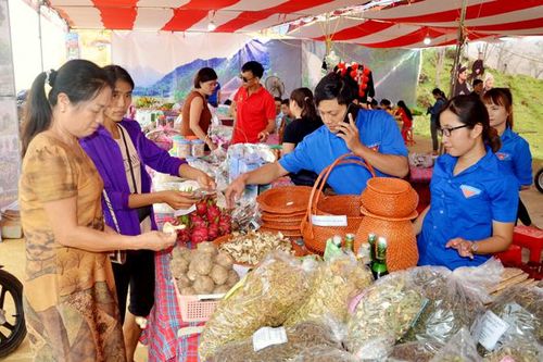 Quảng bá sản vật Na Hang