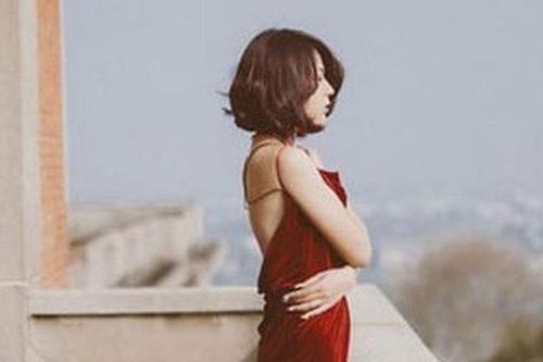 Gã chồng phản bội bỏ vợ để cưới nhân tình, ai ngờ mới bước vào hôn nhân, kẻ thứ 3 vội 'hoàn lương' cho anh ta ăn quả đắng