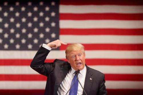 Ông Trump lo đối thủ Đảng Dân chủ 'dìm hàng' thành tích kinh tế Mỹ