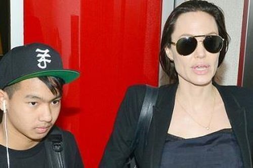 Angelina Jolie đưa con trai Maddox sang Hàn Quốc nhập học