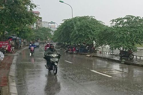 Bắc Bộ có mưa đến 23/8, Trung Bộ tiếp tục nắng nóng