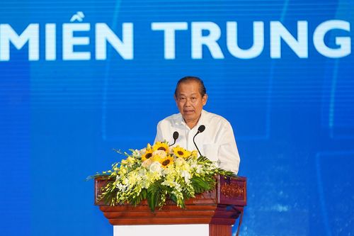 Miền Trung muốn mạnh lên phải hướng ra biển lớn