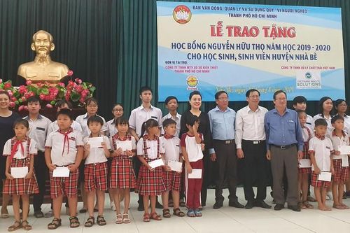 VWS đồng hành trao 481 suất học bổng Nguyễn Hữu Thọ