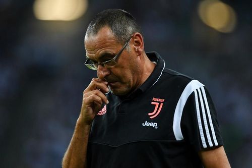 Juventus nhận tin xấu, tân HLV trưởng Sarri bị viêm phổi