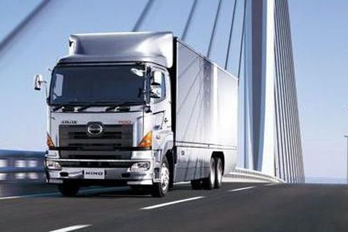 Kiến nghị buộc lắp thiết bị giám sát phương tiện để chặn 'rút ruột' hàng quá cảnh