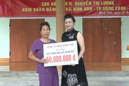 Hỗ trợ xây nhà Đại đoàn kết cho 2 hộ nghèo xã Bình Sơn