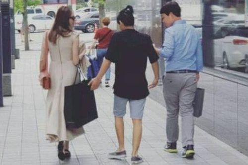 Angelina Jolie gây chú ý khi đưa Maddox đến Hàn chuẩn bị nhập học trường quyền lực: Choáng với dàn sao từng theo học!