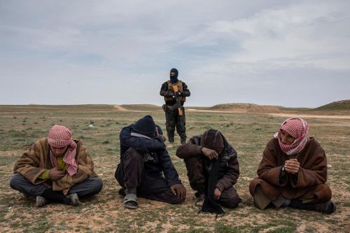 Tàn dư IS nhen nhóm trỗi dậy sau 5 tháng sụp đổ ở Iraq và Syria