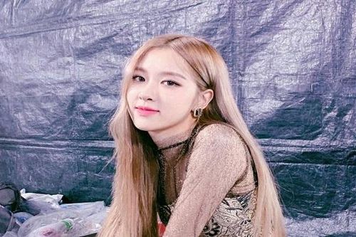 Rosé Blackpink khoe nhan sắc 'vạn người mê' trên Instagram