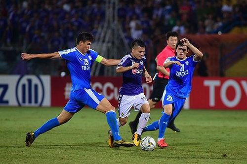 CLB Hà Nội FC ngược dòng thắng xứng đáng