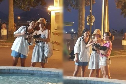 Song Hye Kyo mặt mộc, diện váy quây gợi cảm đi chợ đêm ở Pháp