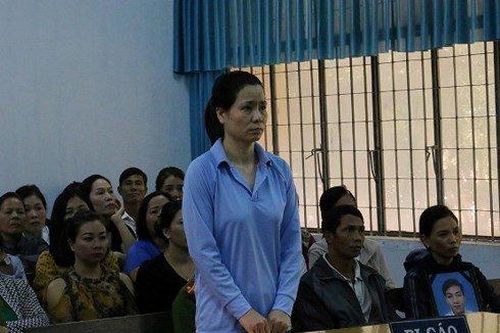 Nữ tiếp thị bia giết người tình trẻ tại chung cư lĩnh 15 năm tù