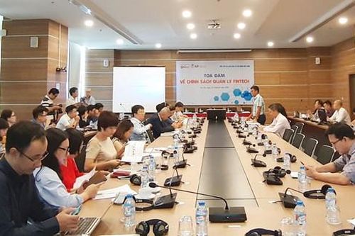 Quản lý fintech: Sẽ 'nới' nội, 'thắt' ngoại
