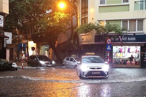 Mưa lớn ở Bắc Bộ, Bắc Trung Bộ sẽ kéo dài đến 23-8