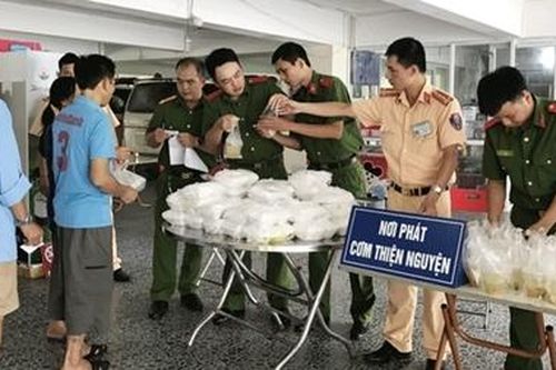 Học tập, làm theo Bác từ những việc nhỏ nhất