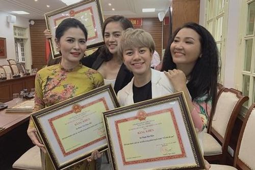 'Bóc' nhan sắc thật khác xa trên phim của dàn diễn viên 'Về nhà đi con'