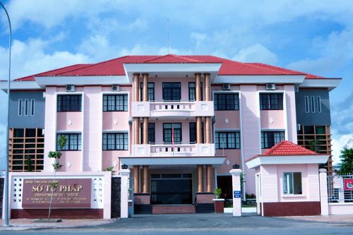 Dù bị kỷ luật, Phó Giám đốc Sở Tư pháp Hậu Giang kiên quyết không 'về' Hội Chữ thập đỏ