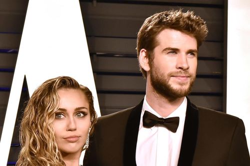Liam Hemsworth chính thức nộp đơn ly hôn Miley Cyrus