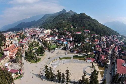 Lào Cai phát triển mạnh ngành dịch vụ, du lịch