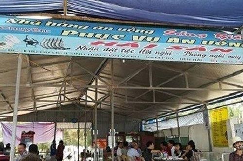 Bắt quả tang 2 cán bộ đánh bạc tại nhà hàng