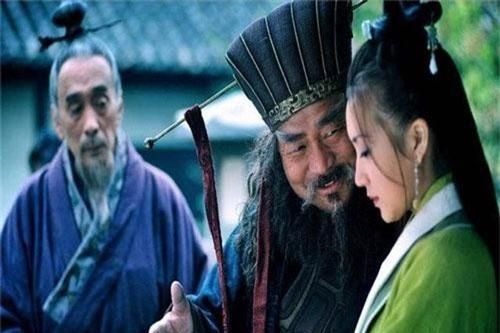 Không phải Đổng Trác, 3 người này mới là đầu sỏ khiến nhà Hán diệt vong, thiên hạ đại loạn