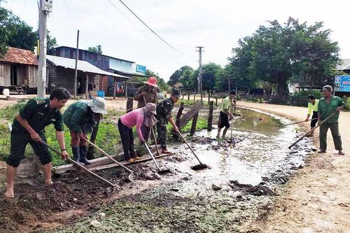 Giúp dân xã biên giới Ia Mơr ổn định cuộc sống sau mưa lũ