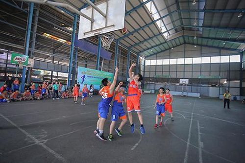 27 đội bóng tranh tài giải bóng rổ trẻ nam, nữ và thiếu niên, nhi đồng TP. Nha Trang mở rộng