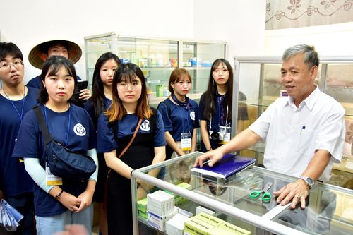 Trường Đại học Yonsei Hàn Quốc chào xã giao lãnh đạo tỉnh Quảng Trị và làm việc với Trường Cao đẳng Y tế Quảng Trị