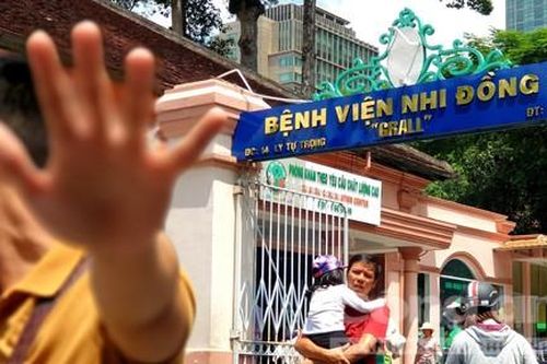 Những 'góc khuất' tại Bệnh viện Nhi Đồng 2