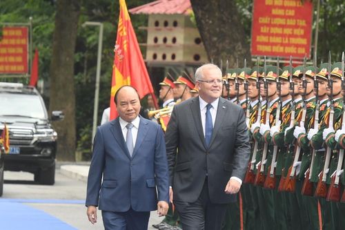 Thủ tướng Việt Nam - Australia thăm Bệnh viện dã chiến cấp 2, số 2
