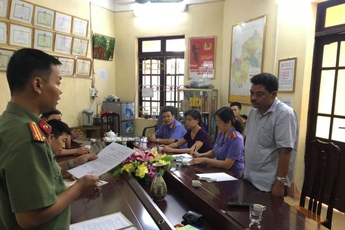 Công an Hà Giang đề xuất xử lý 210 phụ huynh có con được nâng điểm