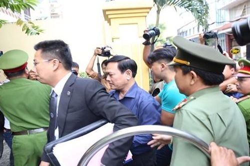 Xét xử cựu Phó Viện trưởng VKSND TP Đà Nẵng tội dâm ô