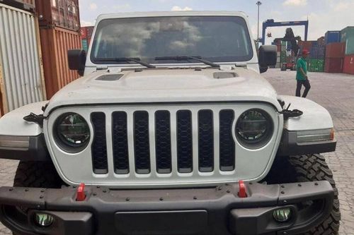 Bán tải Jeep Gladiator 2020 vừa ra mắt ở Mỹ đã có mặt tại Việt Nam