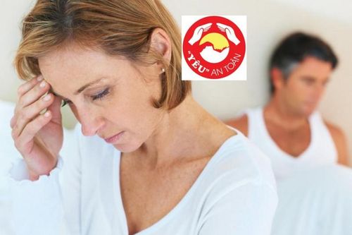 Vợ bước qua tuổi 40 đã sợ 'chuyện ấy'