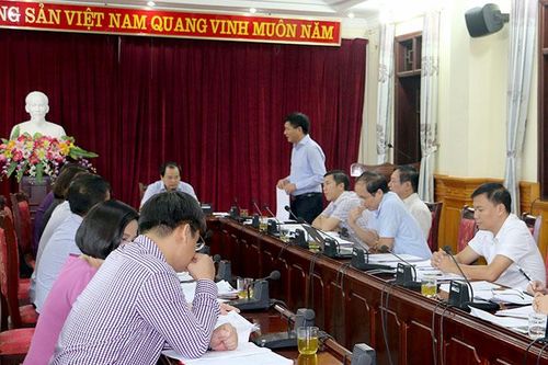 Thẩm tra Dự thảo quy định về mức giá dịch vụ khám bệnh, chữa bệnh