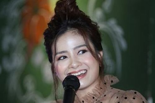 Lần đầu tiên rock kết hợp với dàn nhạc giao hưởng