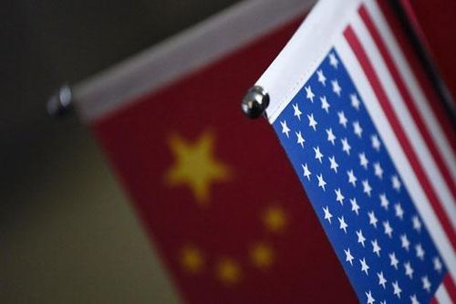 Leo thang căng thẳng thương mại, Tổng thống Trump 'ra lệnh' các công ty Mỹ rời Trung Quốc
