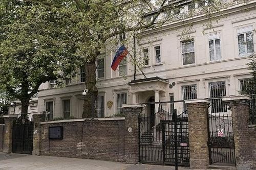 Mong cải thiện quan hệ song phương với Anh, Nga vẫn đợi London hành động trước