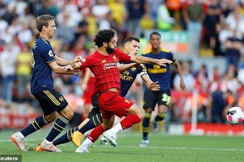 Salah lập cú đúp, Liverpool thắng dễ Arsenal