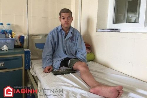 Mẹ ung thư hạch ác tính đau đớn nhìn con cắt bỏ một bên chân vì ung thư xương