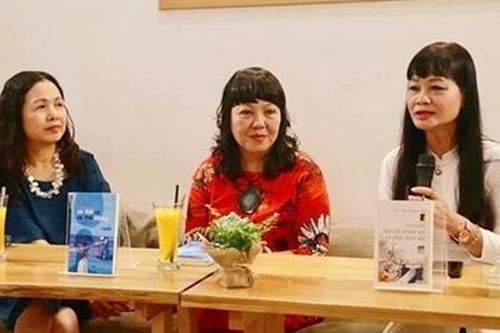Ba nhà văn nữ cùng ra mắt sách: 'Nữ quyền' văn chương