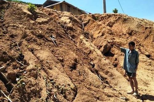 Huyện Mường Lát, Thanh Hóa: Sống thấp thỏm bên khu tái định cư mới Na Chừa